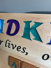 Load image into Gallery viewer, Grandkids Sign