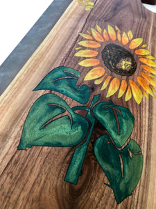 Large Sunflower Bee charcuterie board