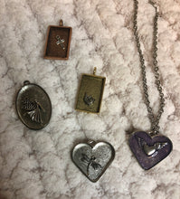 Load image into Gallery viewer, Memorial necklace
